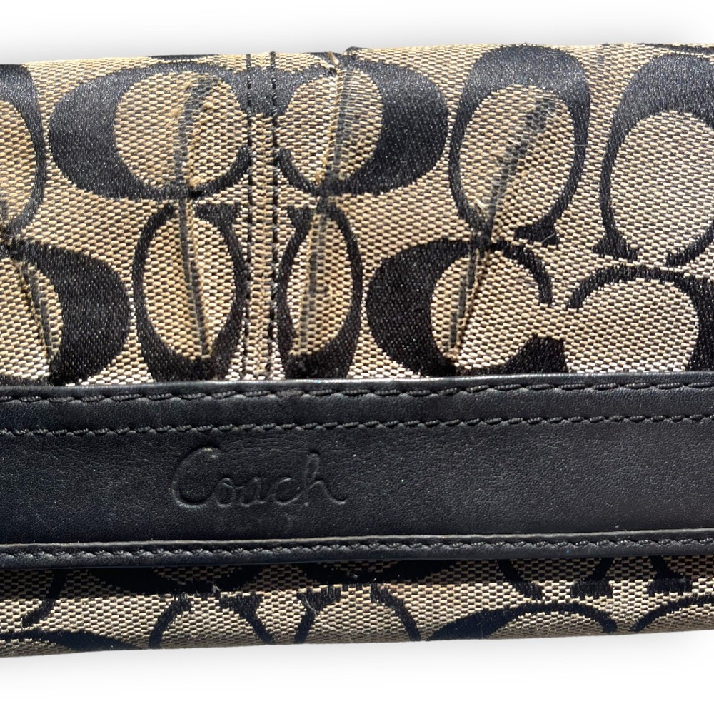 Coach Wallet - Picture 6 of 7